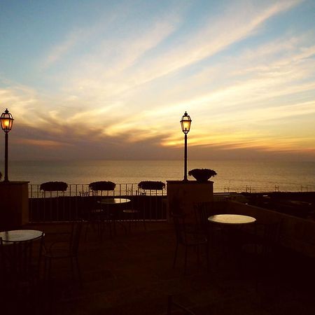 Hotel Ristorante Le Clarisse Amantea Bagian luar foto